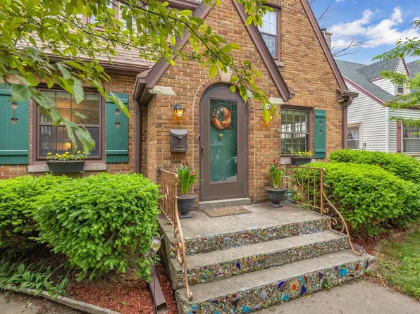 2914 South 7th STREET, Sheboygan, WI 53081