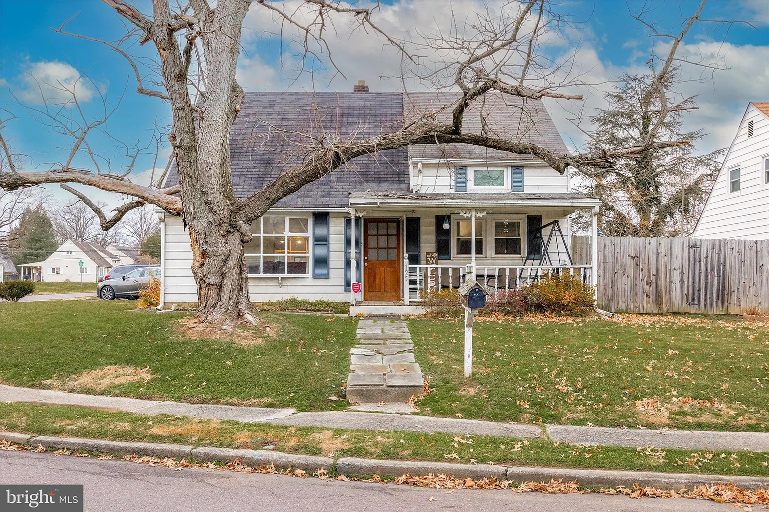 125 Gable Ave photo 1