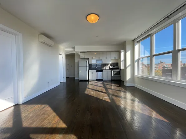 490 Ocean Parkway image 1 of 13