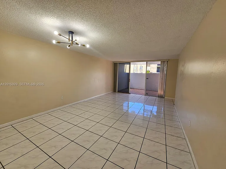 10825 SW 112th Ave #103 — Photo 6