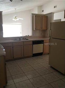 5th image of 11837 Cranbourne Dr