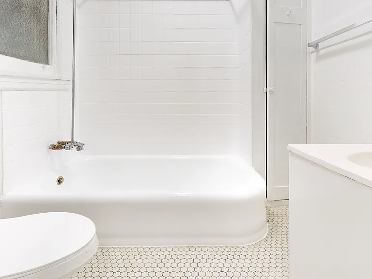 505 Taylor St #402 — Photo 10