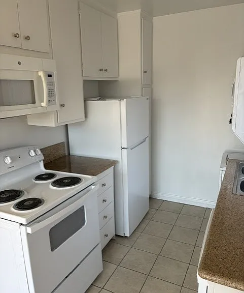 Alex Apartments — Photo 27