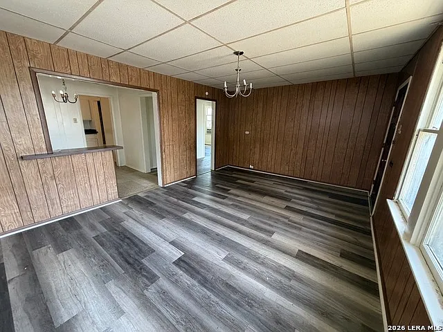 3 bed, 1.0 bath, 1200 sqft, $1,300 — Photo 3