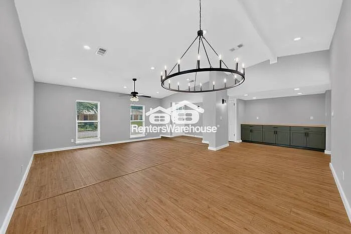 4413 Campion Ln — Photo 5
