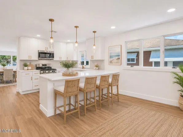 17 Christiansted Street, Toms River, NJ 08757