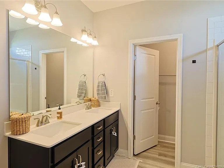 137 Wright Woods Ln — Photo 16