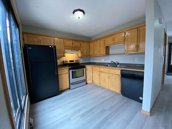 4th image of 2233 4th Ave S
