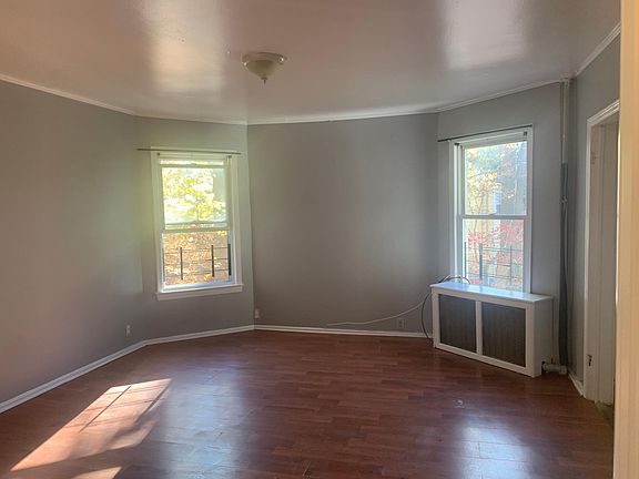 4th image of 15 Aqueduct Pl Floor 2