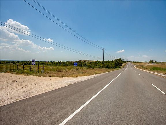 4th image of 7133 E Highway 377