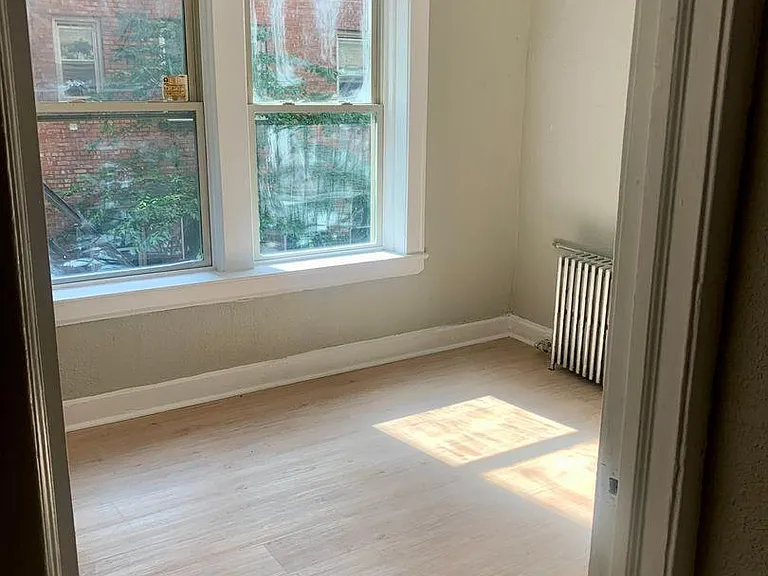 11118 Clifton — Photo 27