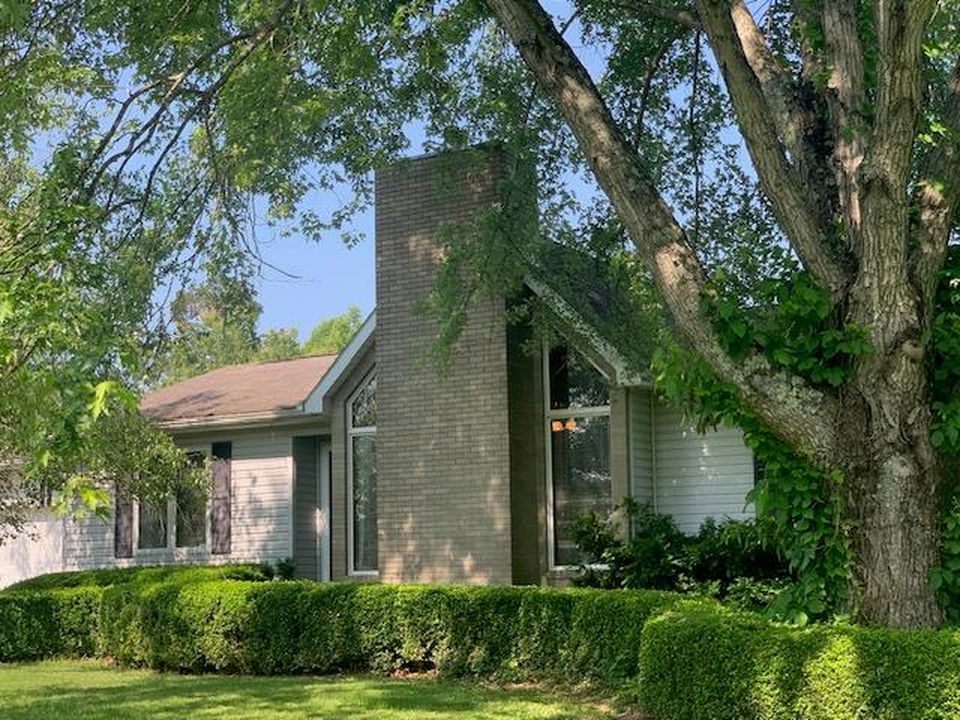 Real estate listing image