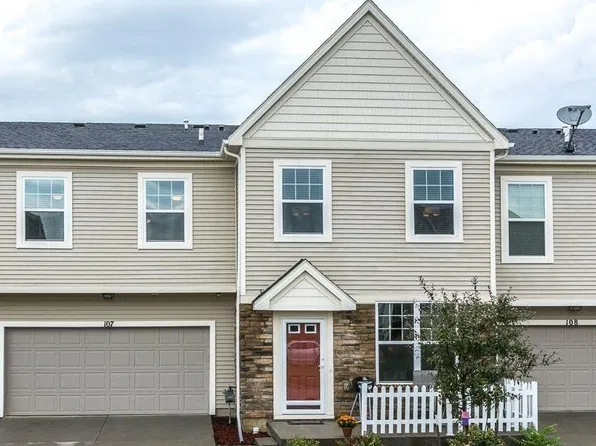 165 80th St Unit 107, West Des Moines, IA 50266