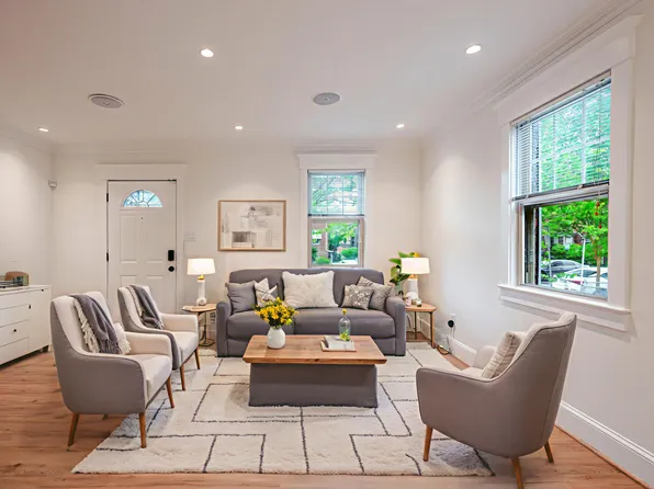 5042 8th St NE, Washington, DC 20017