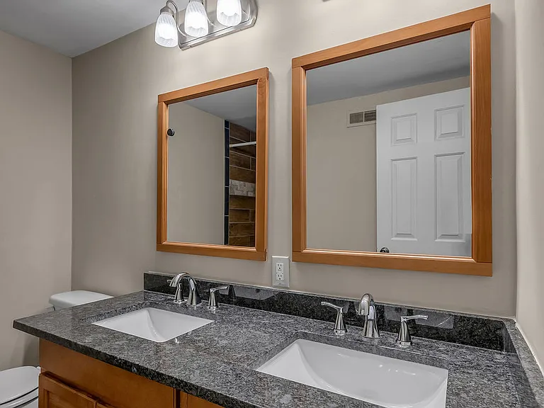 833 Malabu Dr — Photo 28