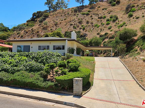 2nd image of 8315 Skyline Dr