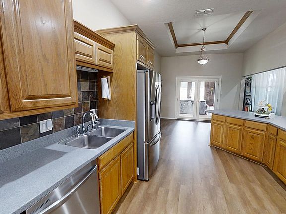 5th image of 116 Adkins Ct