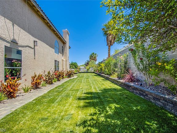 5th image of 9495 Vieno Canyon St