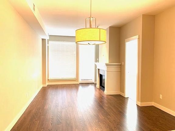 5th image of 5055 Springs Blvd #314