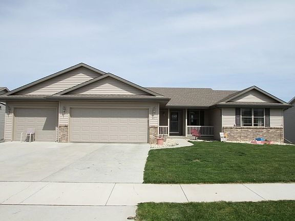 2nd image of 1127 Edgeview Dr