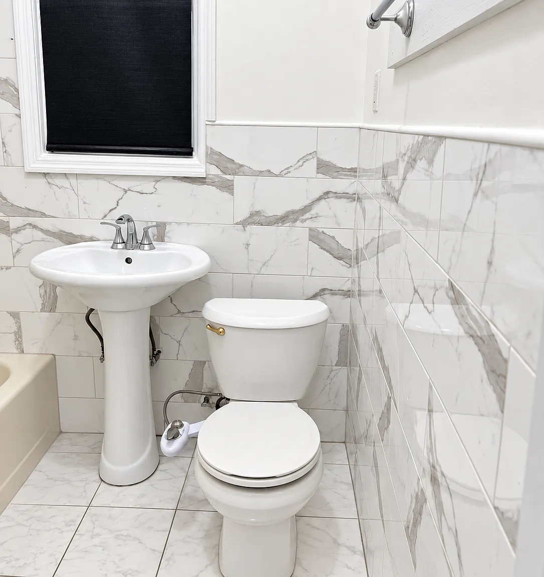 4 bed, 1100 sqft, $2,600 — Photo 4