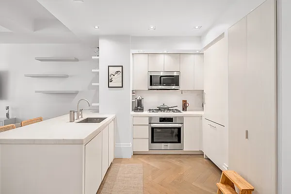 Rented by Douglas Elliman | media 4