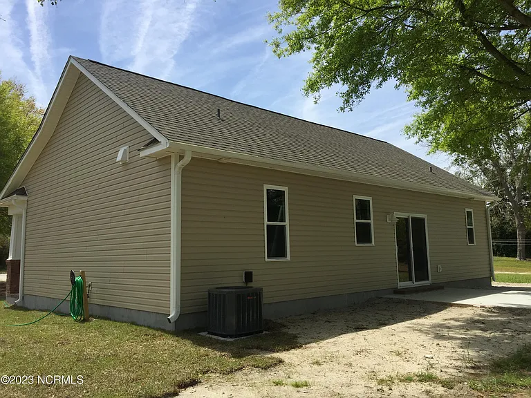 511 Peru Rd — Photo 7