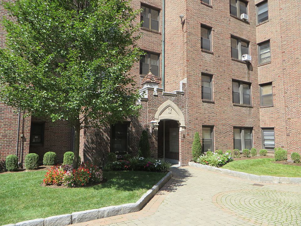 1st image of 3 Franklin Ave APT 5M