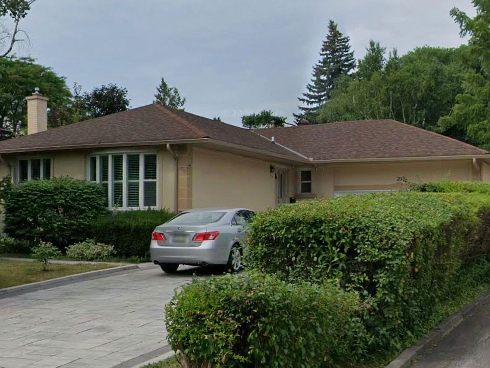 1st image of 20 Burbank Dr