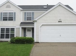 1891 Castle Pines Cir, Elgin, IL 60123