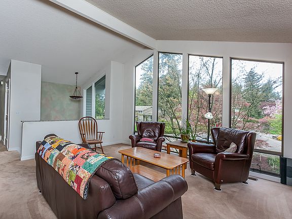 4th image of 12853 NE 106th Pl