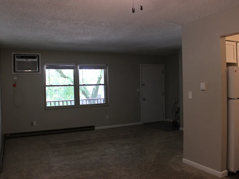 204 E Center St #8 — Photo 14