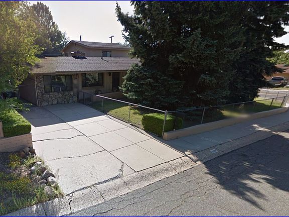 Extra parking - lovely trees