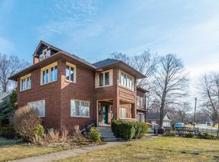 717 Courtland Ave, Park Ridge, IL 60068