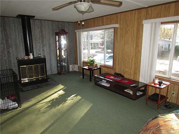 5th image of 2025 Foxwood Dr