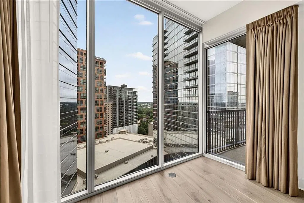 2 bed, 2.0 bath, 1213 sqft, $3,500 — Photo 4