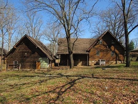 2nd image of 2950 Juniper Dr