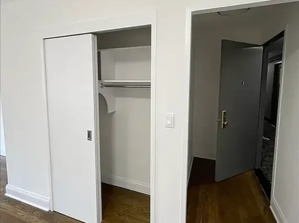 401 East 88th Street image 2 of 13