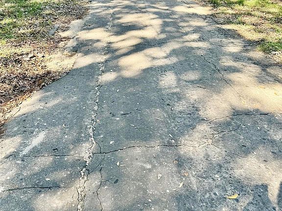 5th image of Churton Rd