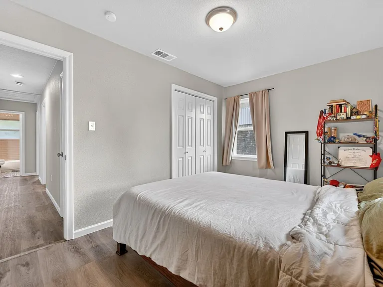 324 N Shore Pl — Photo 13