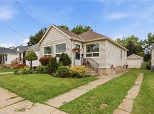81 Vale Ave, Saint Catharines, ON L2R 1T5