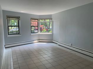 4880 N Marine Dr APT 102, Chicago, IL
