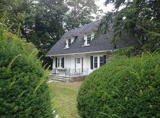 156 Hammond St, Newton, MA 02467