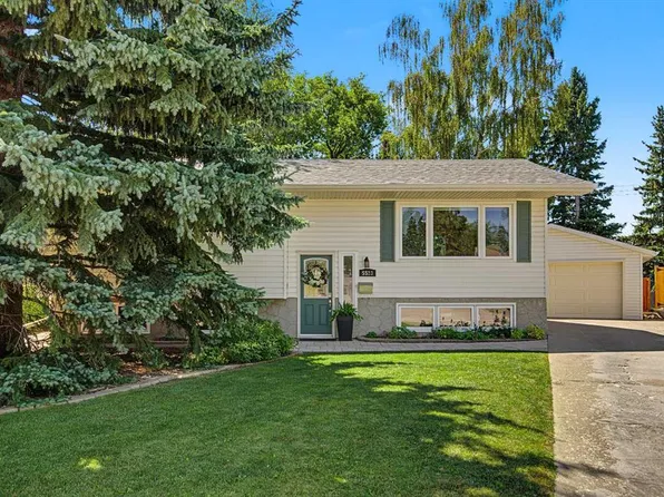 5523 NE Dalhart Rd NW, Calgary, AB T3A 1S3
