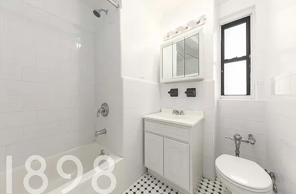 Rented by A&E Real Estate Management | media 9