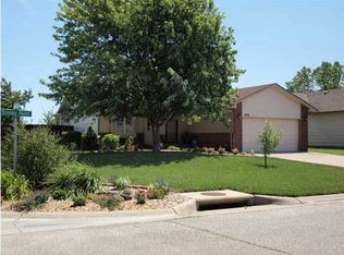 1950 N Stoney Point St, Wichita, KS 67212
