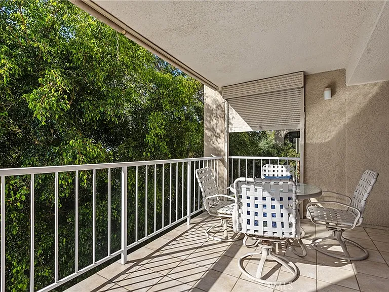 3242 San Amadeo #2A — Photo 16
