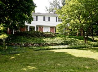 22 Deer Hill Ln, Briarcliff Manor, NY 10510