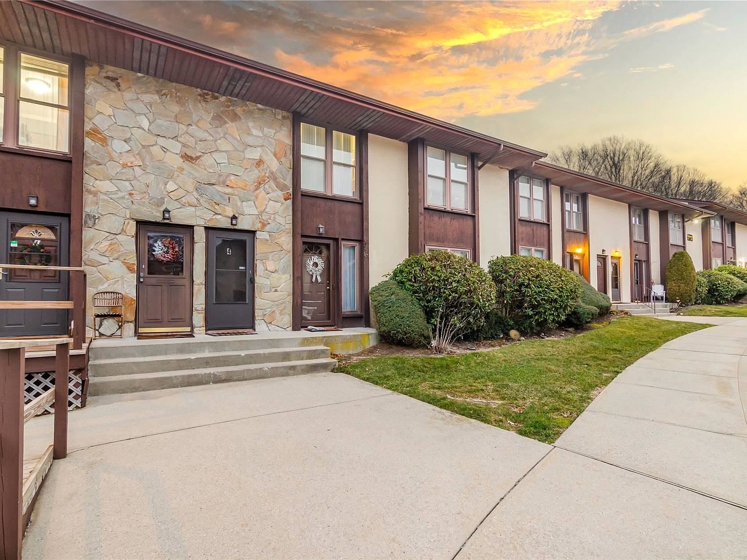 2 Dogwood Ct UNIT 1, Selden, NY 11784 Zillow