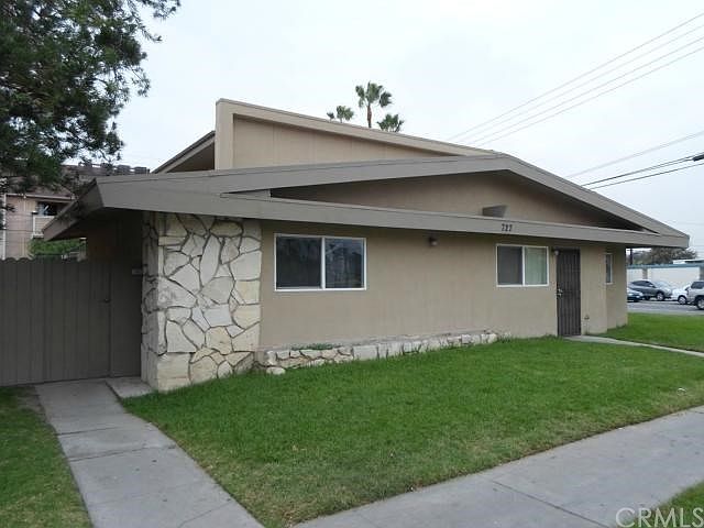 2nd image of 727 N Anna Dr